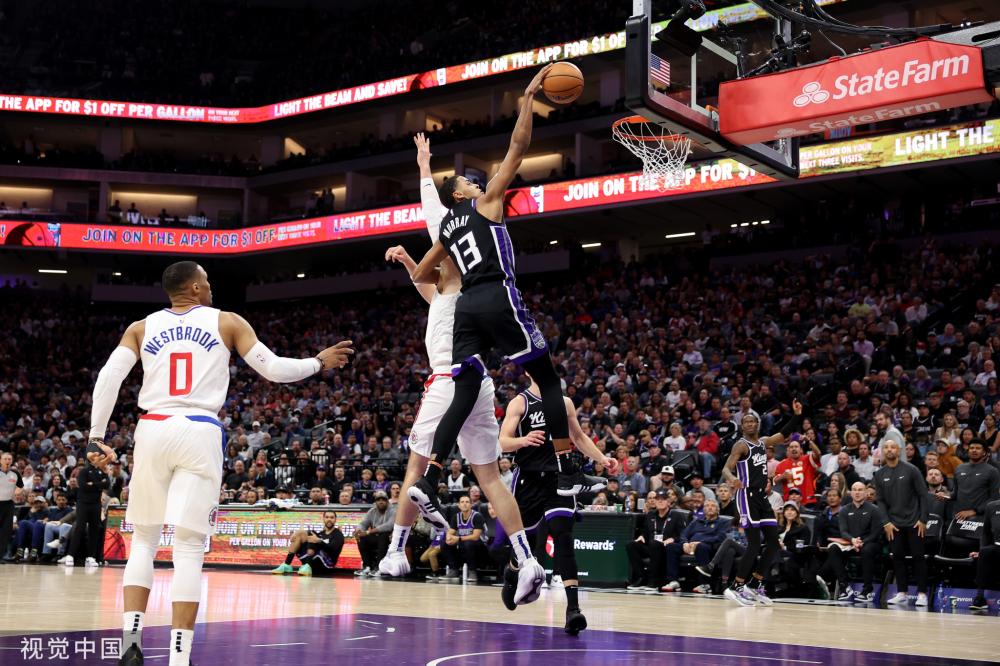 更加积极的 更加积极的